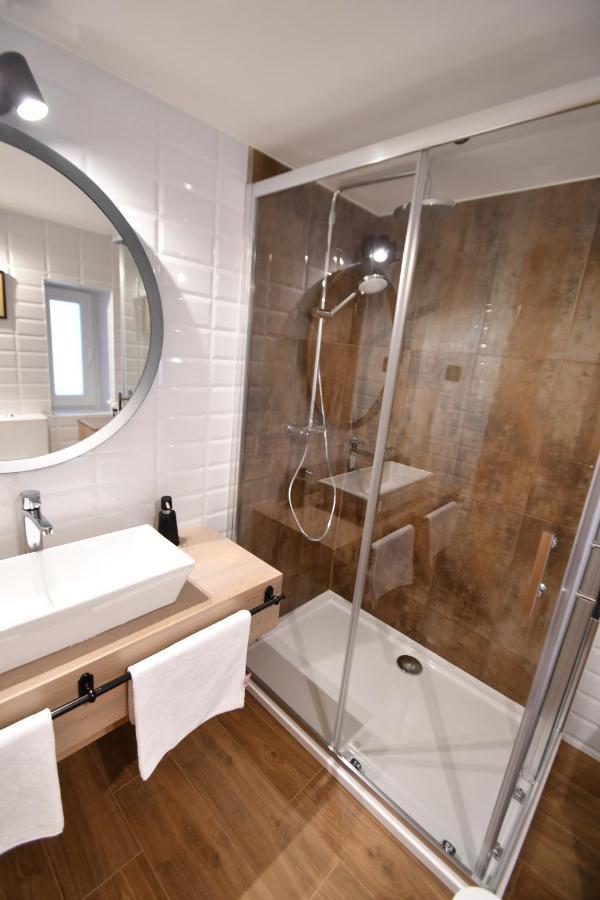 Tweed House Villa Budapest Bagian luar foto