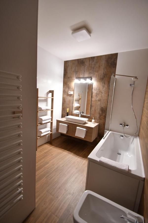 Tweed House Villa Budapest Bagian luar foto